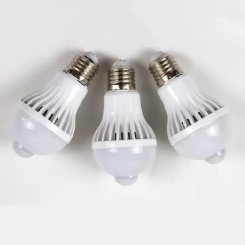 85-265V E27 PIR Senzor snímača pohybu 12W 15 W 20W LED Žiarovka LED žiarovka s pohybovým snímačom infračerveného žiarenia bezpečnostné svetlo