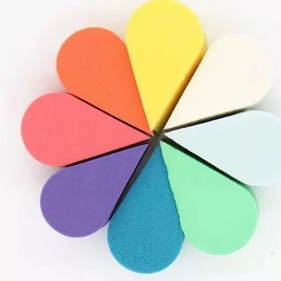 8ks/šarža Triangle v tvare cukrovinky Farba mäkkých kúzelníkov čistiacich podložiek Kozmetický obláčik Čistenie špongie make -up náradia