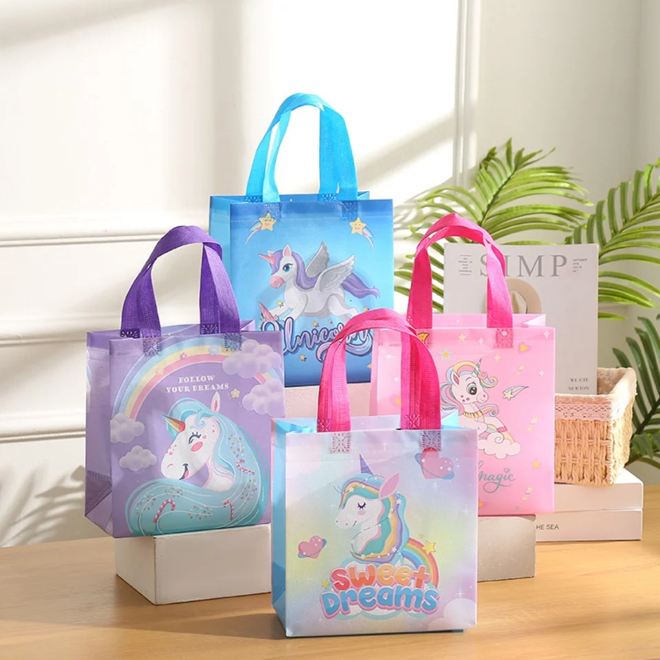 8pcs karikatúra darčekové tašky Unicorn Darčekové tašky netkané cukrovinky Snack Balenie tašky dievčatá jednorože