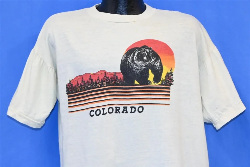 90. roky Colorado Grizzly Bear Mountain Sunset Sunset Wildlife Souvenir Tričko