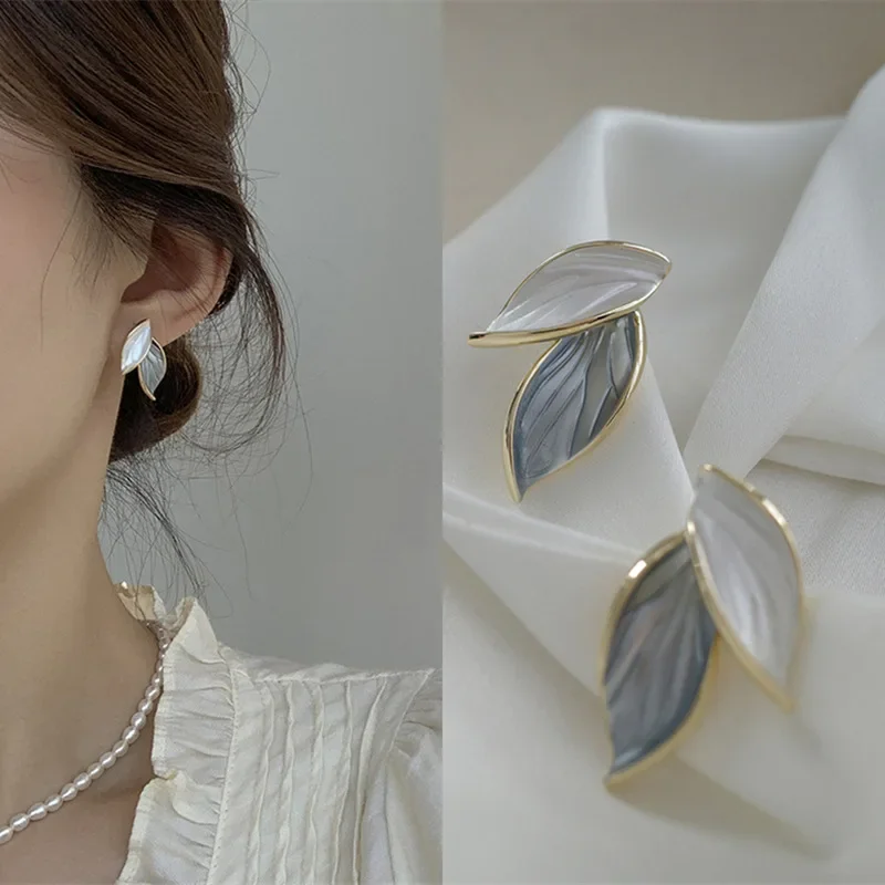 925 Sterling strieborný trendy čerstvé krásne temperamentné náušnice Sladké šedé listové náušnice pre ženy módne šperky kvapky