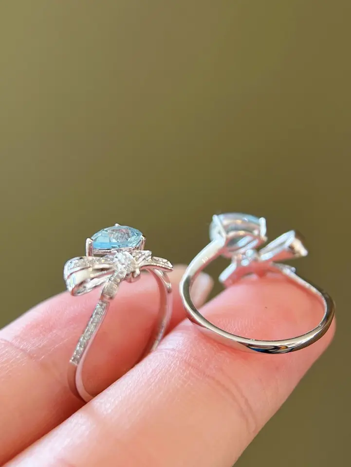925 Strieborný štýl INS Ribbon luk plný diamantovej vody kvapky akamarínu kruhu víla dievčenská redukcia srdca Age Redukcia Bielenie všetkých zápasov