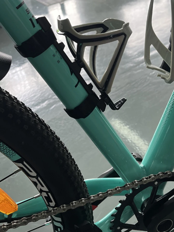Adaptér na držiak na bicykel držiak na držiak na držiak na bicykel Lightweight Bottle Cage Adaptér nastaviteľný pre bromptonské cyklistické doplnky