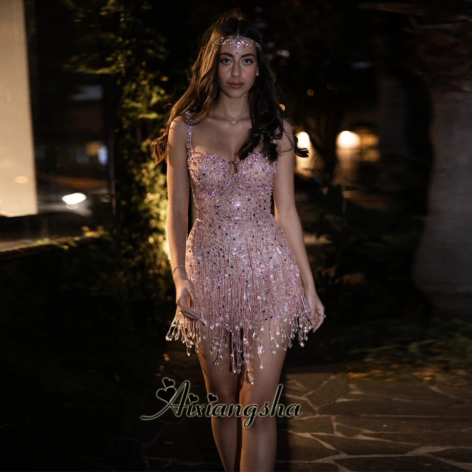 Aixiangsha oslnivé mini ples šaty pre ženy špagety popruhy kamienky kamienok Tassel Shuath Vestidos de Noche Prispôsobené
