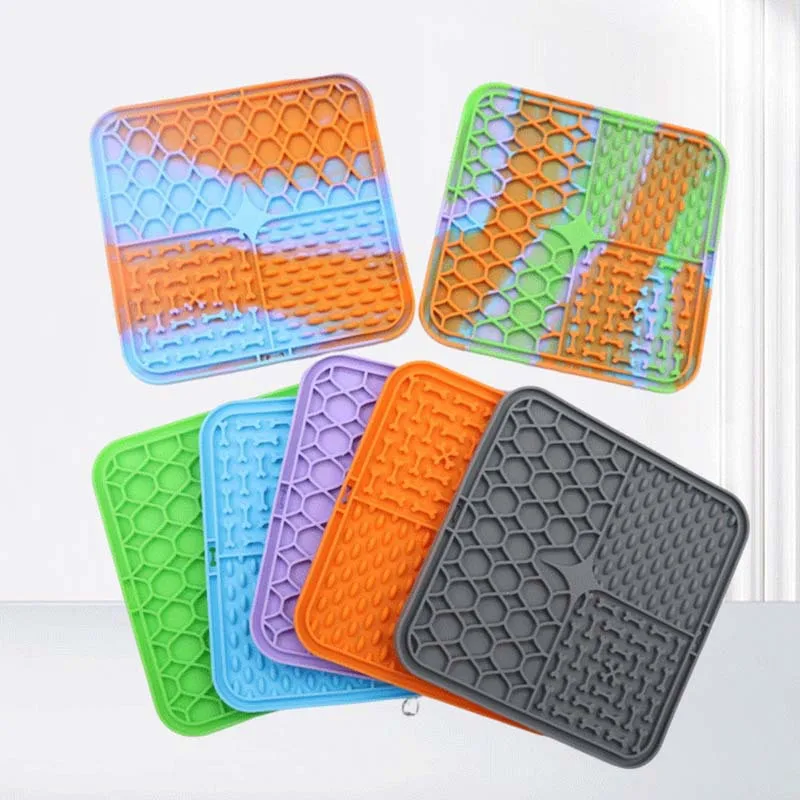Amazon Hot Predaj domáceho maznáčika Mat Silikone Pet Slow Food Taveware Misku sacie šálka Pes Licking Rat Matka pomalé jedlo rohože