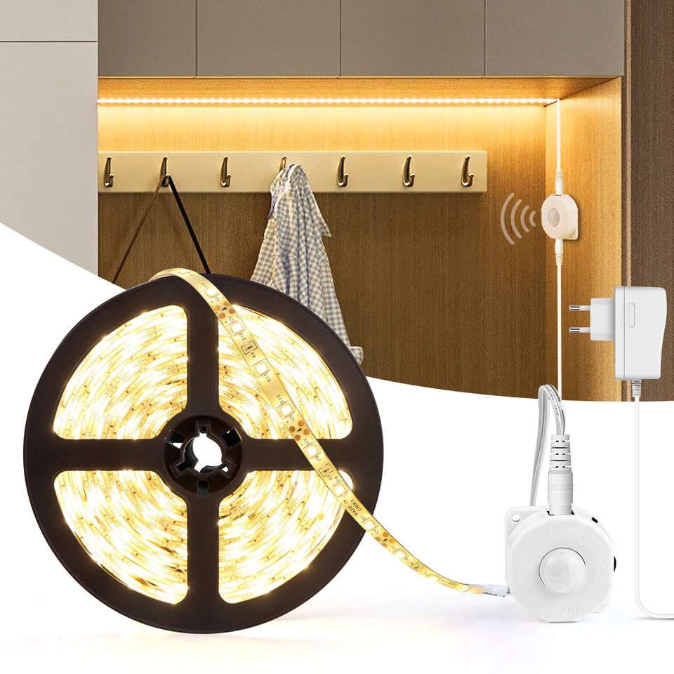 Automatické zapnuté pirové snímač Motion LED LED LIGHS Nočná lampa Automobilová LED páska Spálňa Kuchynská dekorácia 110V 220V až 12V