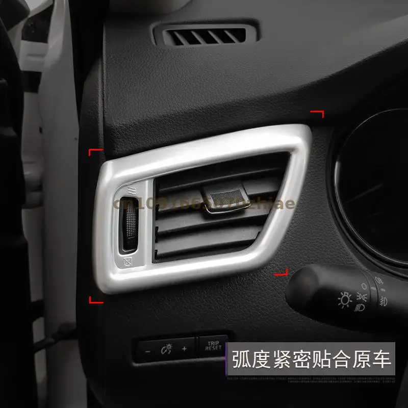 Automobilové príslušenstvo pre Nissan X-Trail 2014 2015-2017-2021 Klimatizácia automobilu Air Outlet Dekoratívne svetlé rámové interiérové ​​flitry