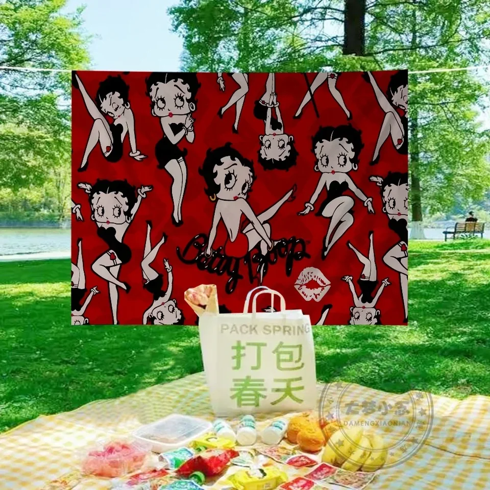 B-Betty-Cute-B-Boop Retro Flags s viacerým výberom Living Studio Studio Interior Decotion Banner