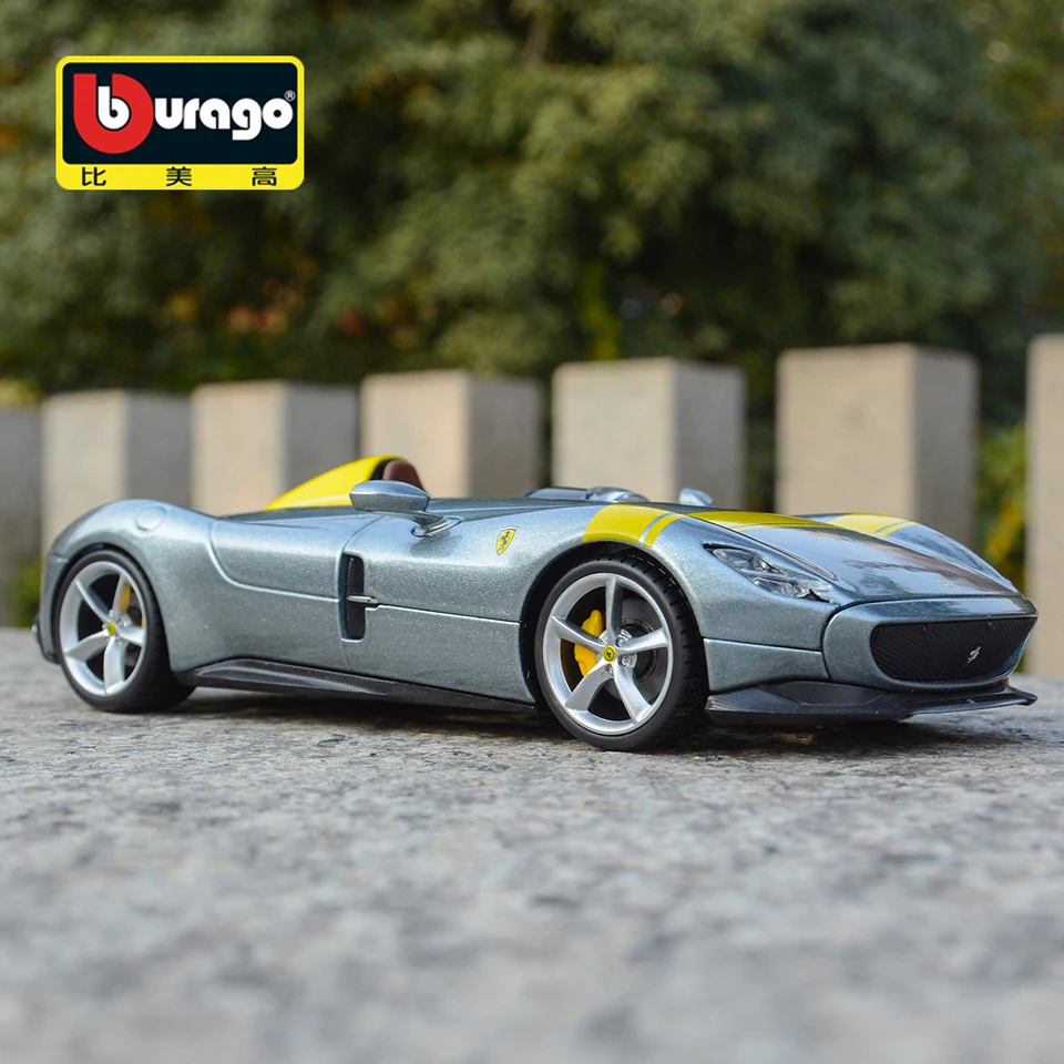 BBURAGO 1:24 Stupnica Ferrari Monza SP1 zliatiny Luxusné vozidlo Diecast autá Model hračky Darček