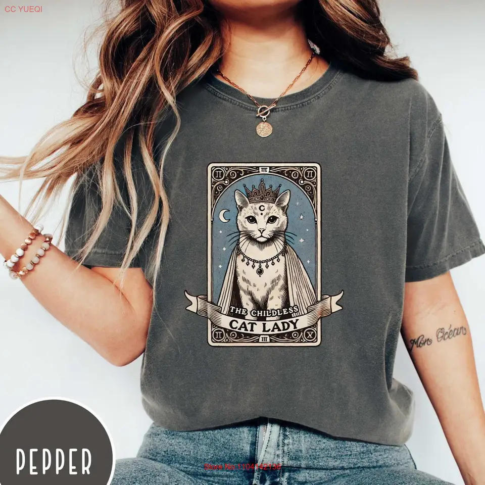Bezdetná mačka dáma Comfort Colors T tričko Tarot Card Lover Feminist 2024 Voľby Kamala Harris Ed103