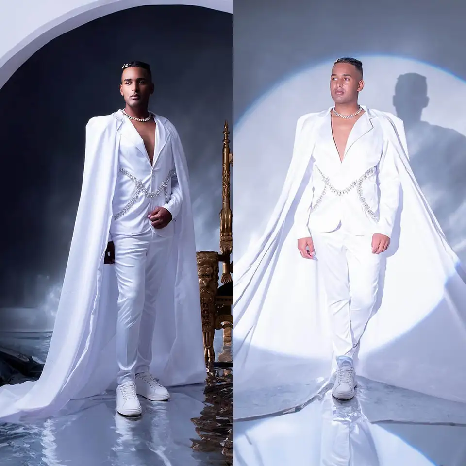 Biele pánske svadobné smokingy s dlhými Cape Crystal Beading Pánske nohavice obleky Prom Cosplay Blazers