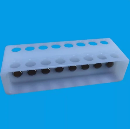 Biologické laboratórne laboratórium Magnetické separačné stojany 0,1/0,2 mlpcr Eightrow Truby Silná adsorpcia 16 dier