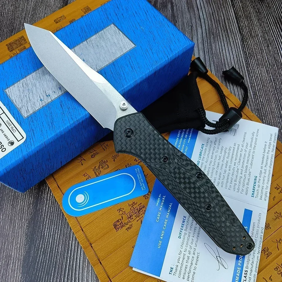 BM 940 Skladací nôž D2 Čepeľ plochá hrana Hraná z uhlíkového vlákna Hodnota Mäso štiepka