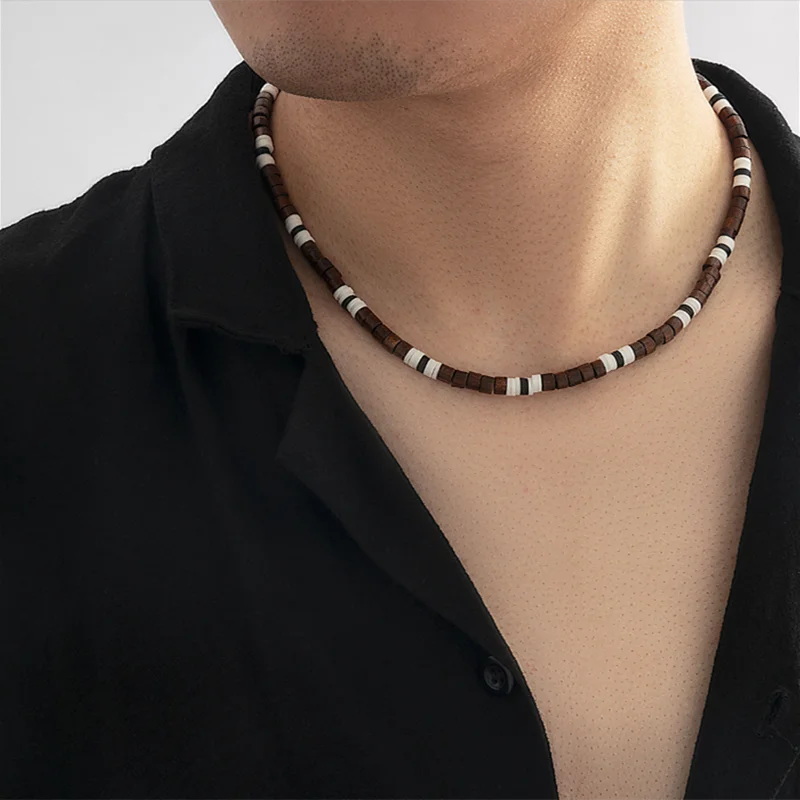 Boho jednoduchý polymér Clay čierny a biely náhrdelník s chokerom