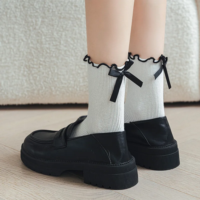 Bow -Lace ponožky dámske stredné trubice ponožky lolita štýl Pile ponožky módne jednoduché masívne farebné jesenné ponožky Dámske ponožky jk ponožky