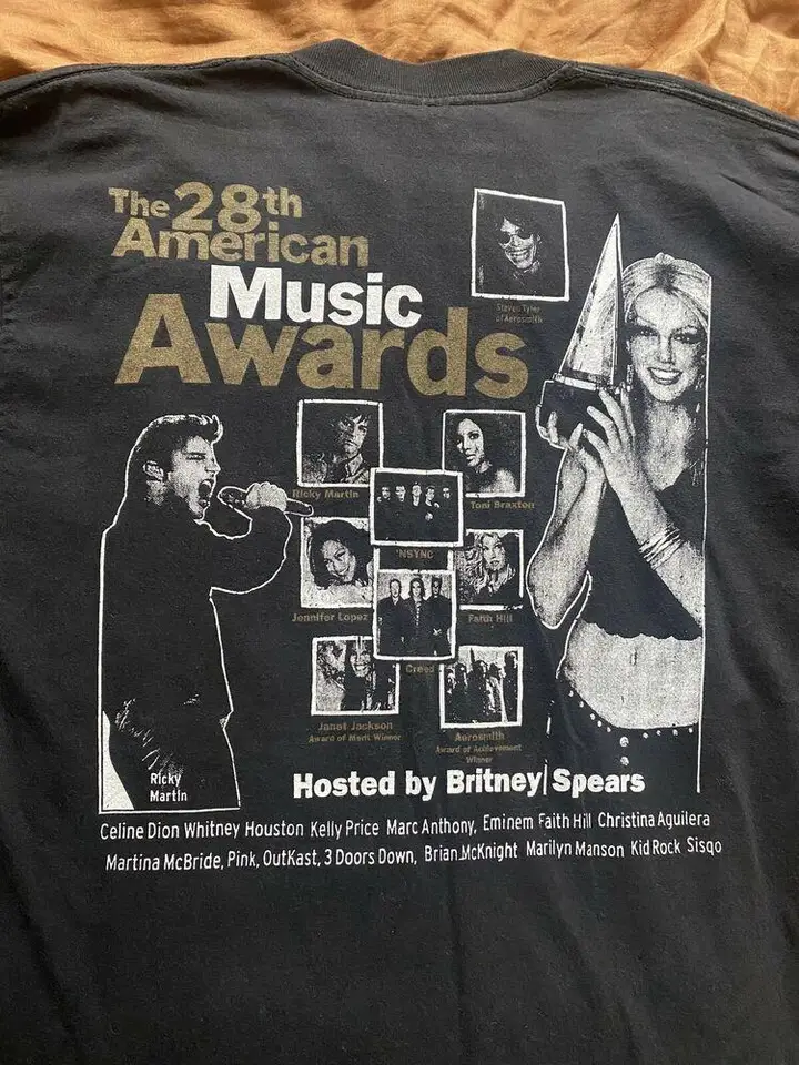 Britney Spears 2001 American Music Awards Tričko L Vintage oops som to urobil znova