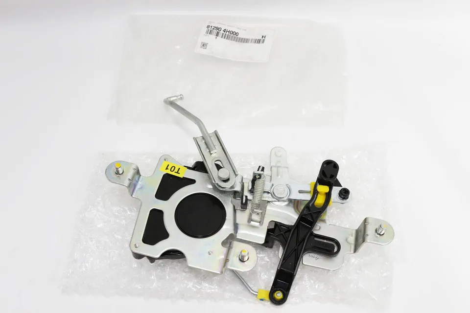 Brána Bell Crank Assy-Tail za roky 2008-2018 Hyundai Grand Starex H1 Bell Crank Assy 812904H000 81290-4H000