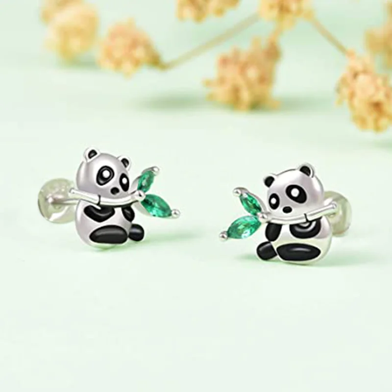 Caoshi Dainty Chic Panda Stud náušnice pre ženy trendy Denné doplnky s jasným zirkónom jemný dizajn roztomilý šperk darček