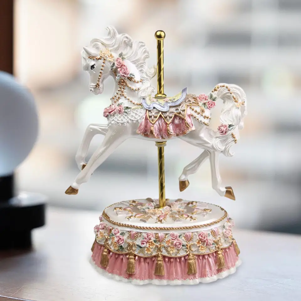 Carousel Horse Sochy Vivid Details Friend Friend Darčekový vrchol kreatívneho dizajnu Hudobná skrinka pre spálňový stôl stôl Indoor Cabinet