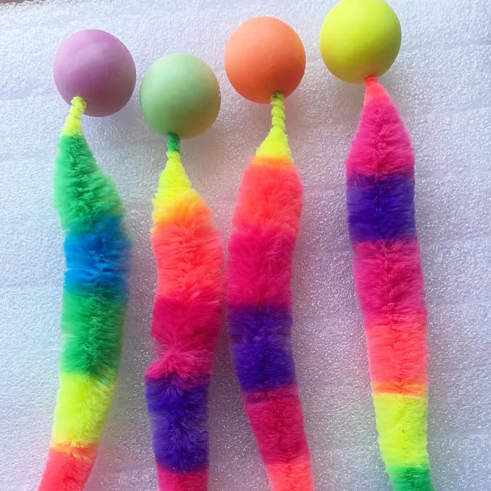 CAT Interaktívne hračky šteklenie mačka farebná skákacia loptička Pet Supplies Puzzle škádlenie vnútorná mačka červ Čarov Caterpillar Elastic Elastic Toy