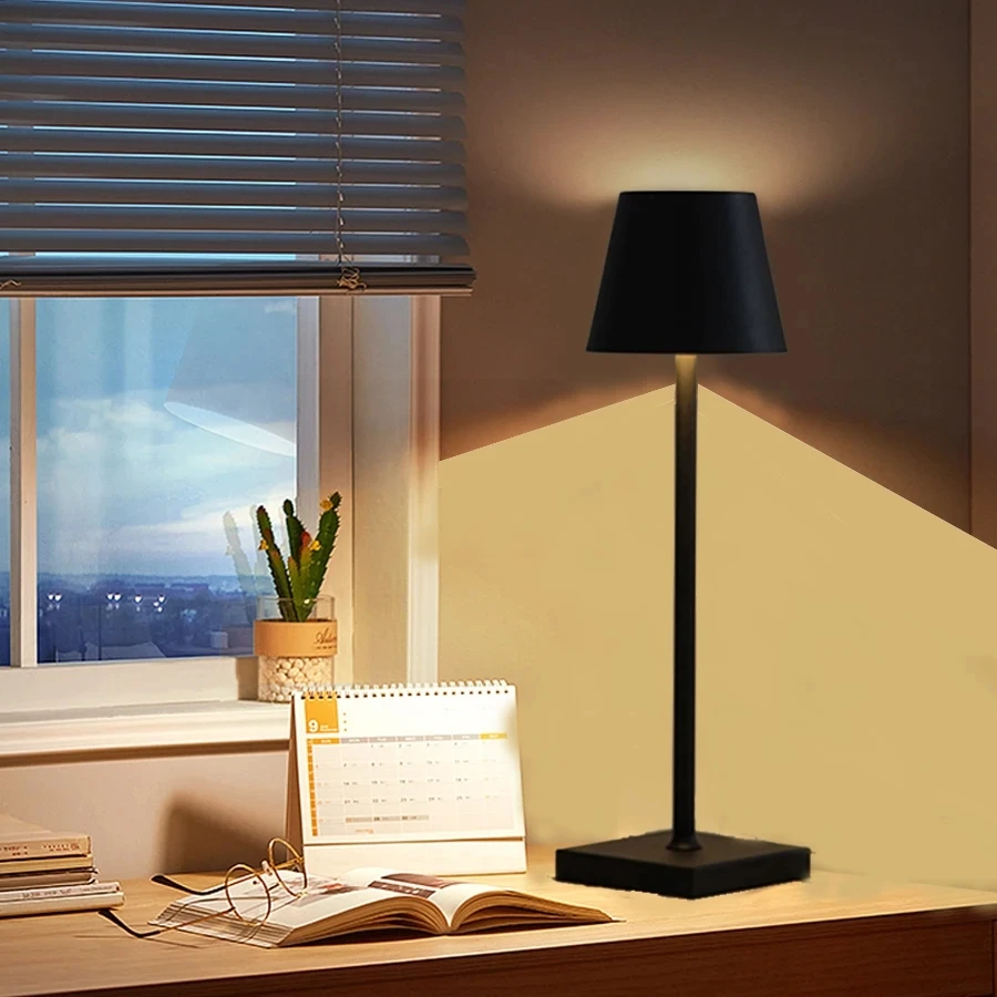 Classic LED Desk Lamp Bar Restaurant Ambiant Ambiant Wireless Stolové lampy Štúdium Office Light nepremokavá dotyková lampa s nabíjaním USB
