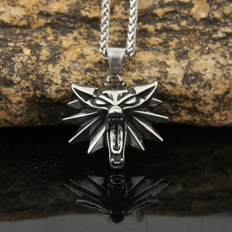 Classic Wizard 3 Wolf hlava prívesok pre mužov Trendy z nehrdzavejúcej ocele Geralt z Rivia Wolf náhrdelník Trendy Zvláštne šperky