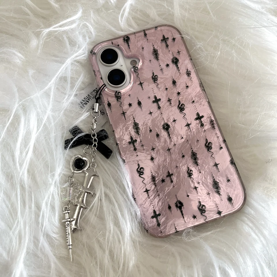 Creative Ins Ripple Texture Pink Black Snake & Crossing Dangle Puzdro pre iPhone 16 15 14 13 Pro Max.