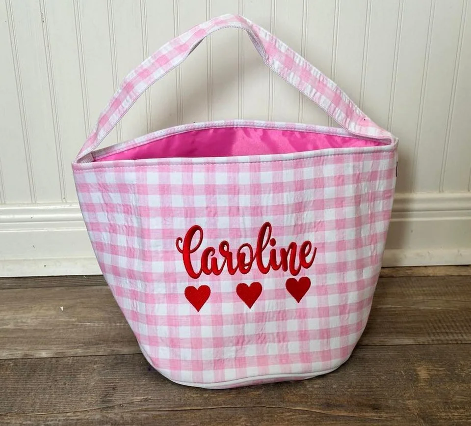 Custom Gingham Valentine Basket, personalizovaný kôš srdca, vyšívaný valentínsky kôš, Veľkonočný kôš dievčat, detské vedro