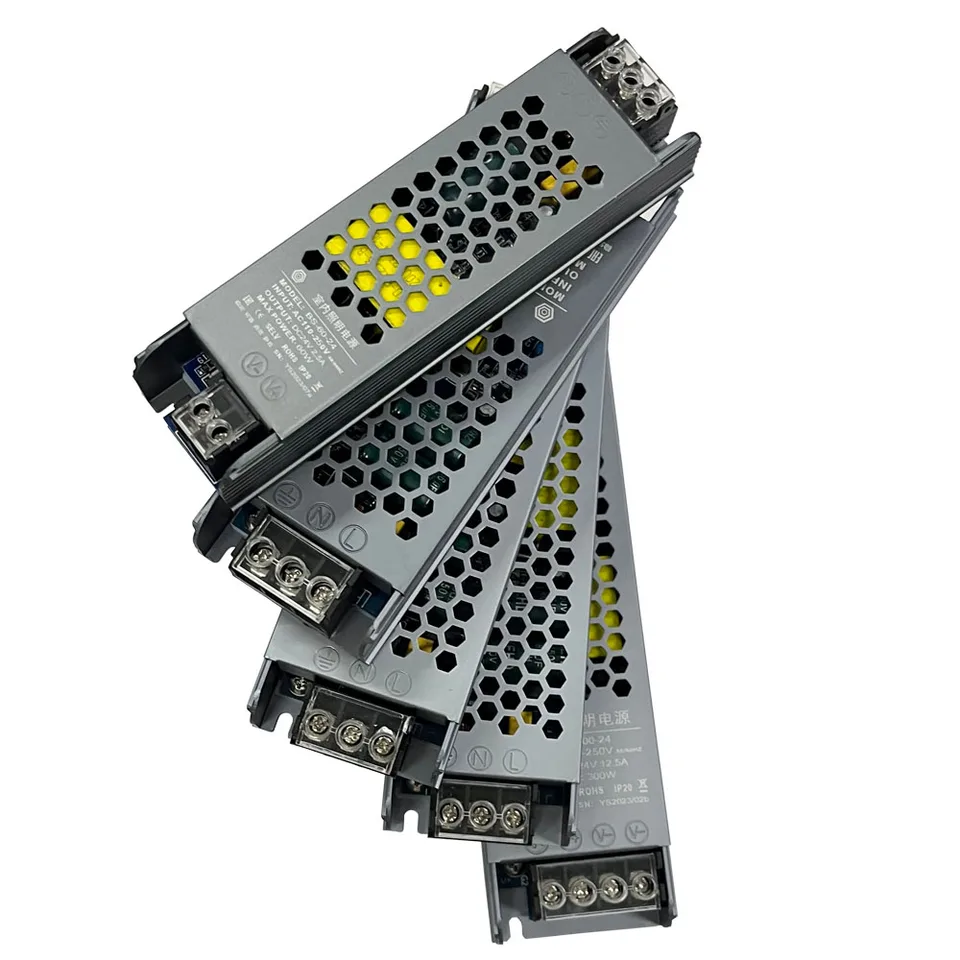 DC 12V 24V 48V LED napájací zdroj AC110V-220V Transformátor 60W 100W 200W 300W Super tenký prevodník pre vodič LED diódy LED LED