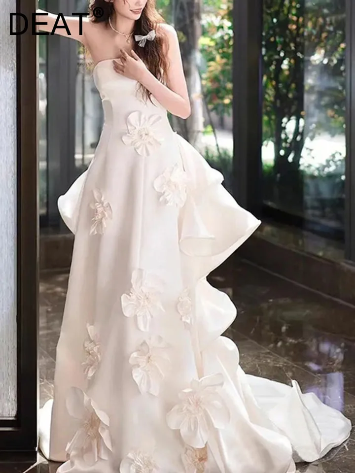 DEAT ELEGANTY SATIN SATIN STRAPLEPLE 3D KVETOVÉ SONFORD SOLDI Color ASYMETRICKÉ Dámske svadobné šaty 2025 jar NOVÝ 15DZ376