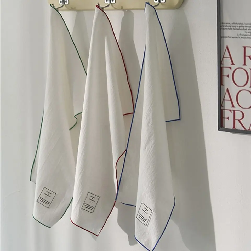 Dekorácia podávacieho stola 30x50cm pevná farba Placemat Elegantný zahustená šálka handričiek Mäkká vintage vínny pohár