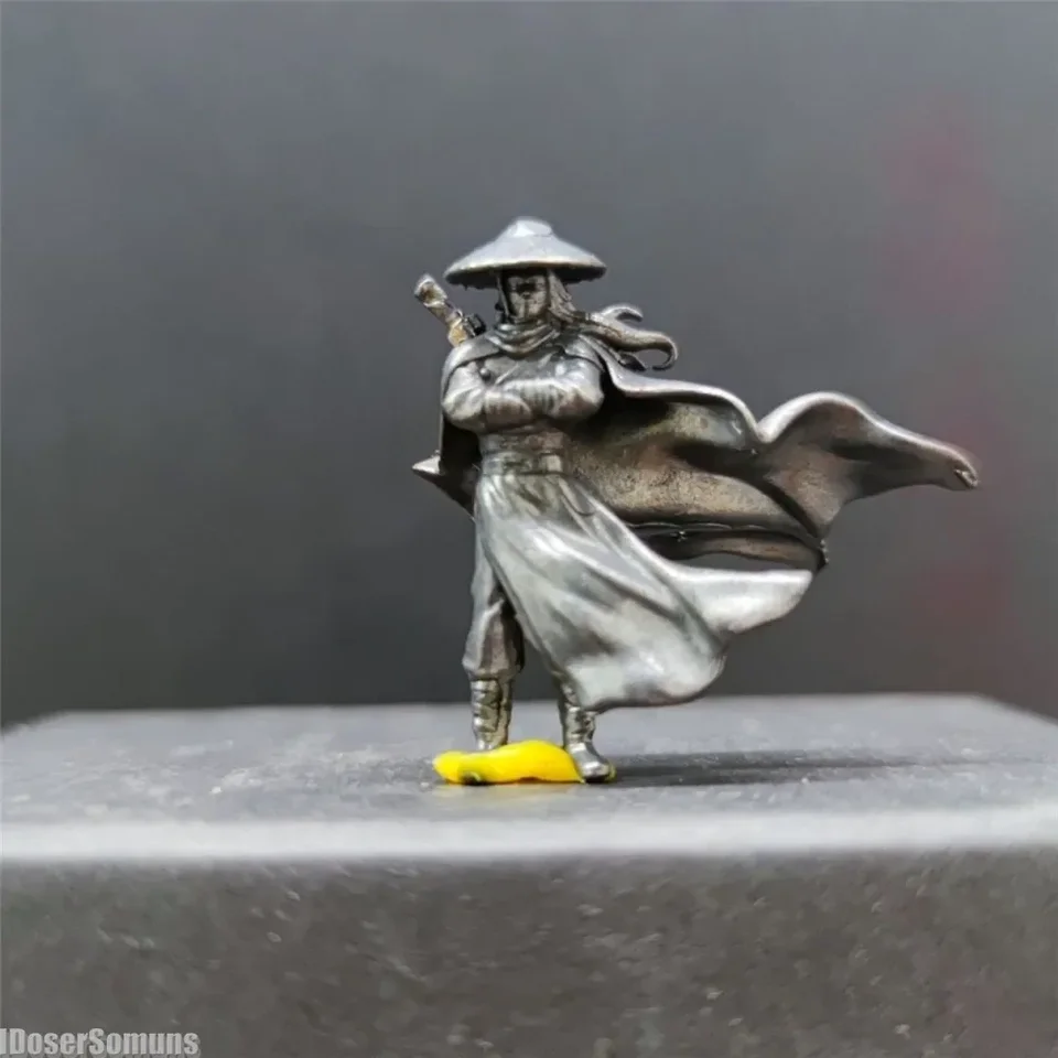 Dekorácia stola 1:64 Copper Chinese Kung Fu Swordsman Figure Figure Fairy Garden Miniatures pre rastlinnú dekoráciu Darček