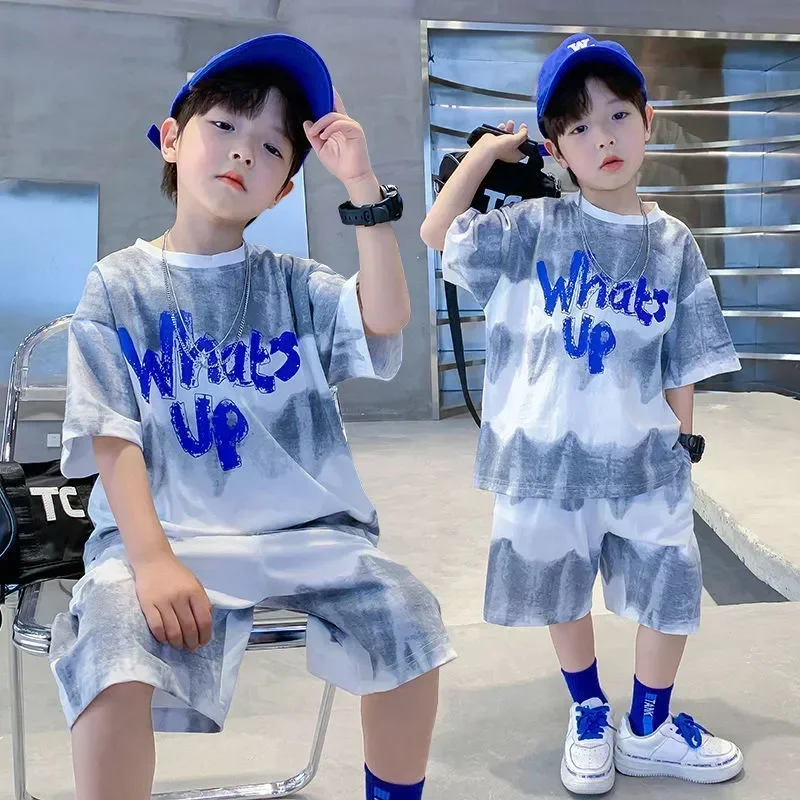 Deti Streetwear What Hore Struck Ruckve Tshirt + šortky s dvoma kusmi Spory Set Loose Outfits 2024 New Boy Summer Quick Dry Suit
