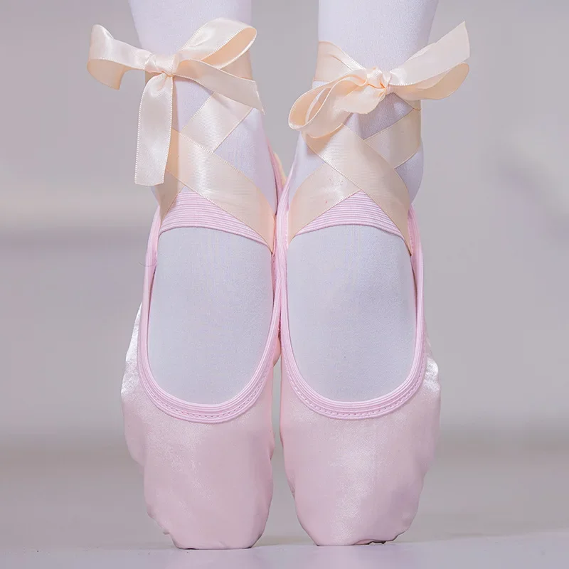 Dievčatá baletné tanečné topánky Ženy baletné body topánky Satin Soft Sole Children Practice Balerína topánky s pásikmi Dance Dance topánok