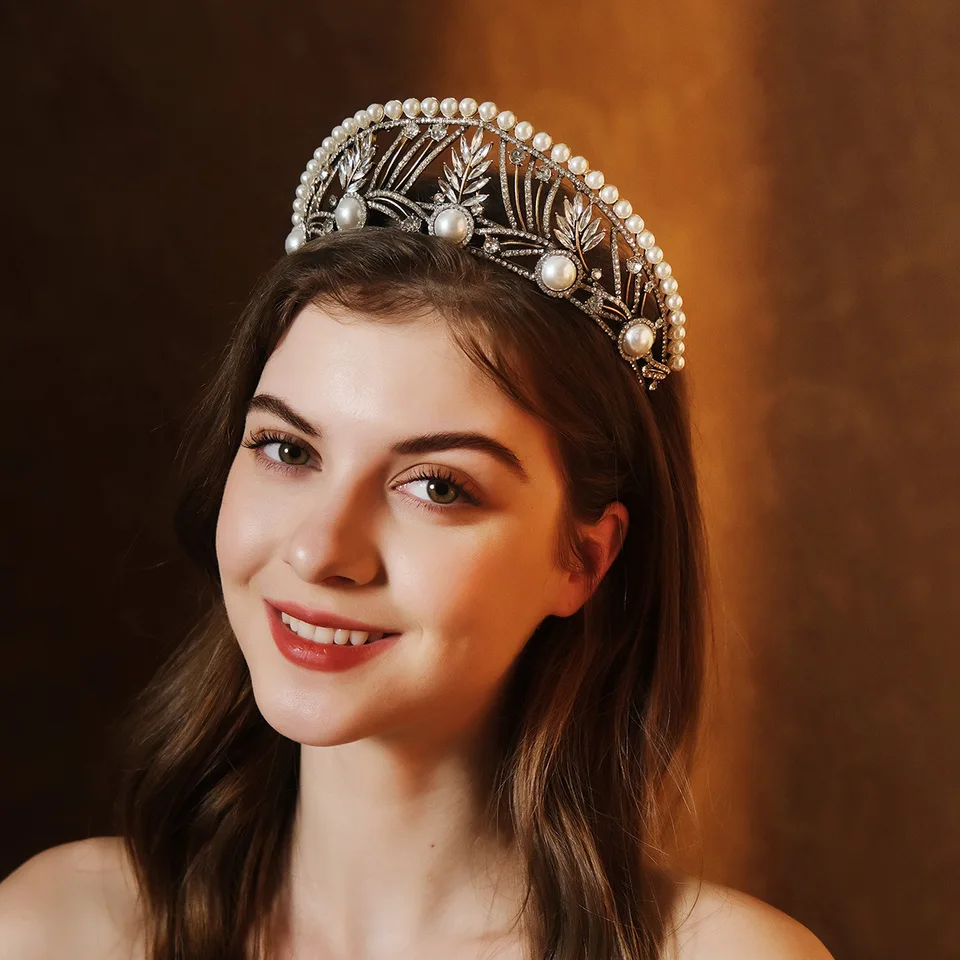 Diezi vintage baroková perla diadémová koruna pre ženy Svadobné šaty Elegantné kráľovná svadobná nevesta krištáľová koruna čelenka