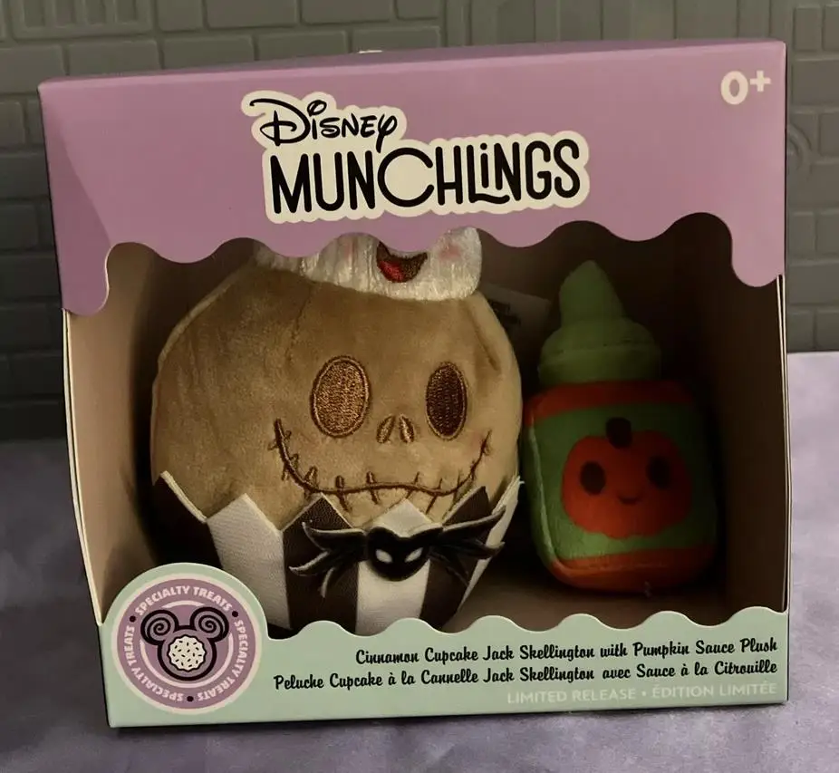 Disney Munchlings Plush Jack Skellington Oogie Boogie Bash Cinnamon Cupcake 12cm