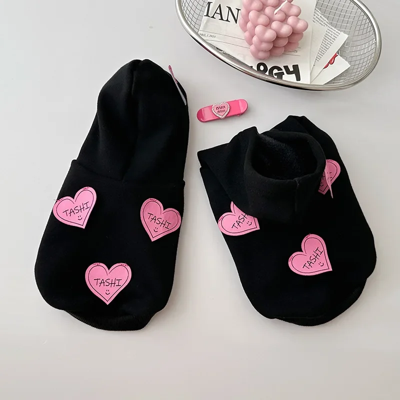 Domáce zviera Love Hat Hoodie Dog Cat Plush Hoodie Top oblečenie Jeseň/zima hrubý teplý kabát šteňa šaty dizajnér psie oblečenie