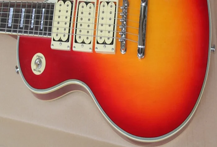 Doprava zdarma 2024 Veľkoobchodná kvalita vlastnej dosky Custom 3 Pickup Electric Guitar