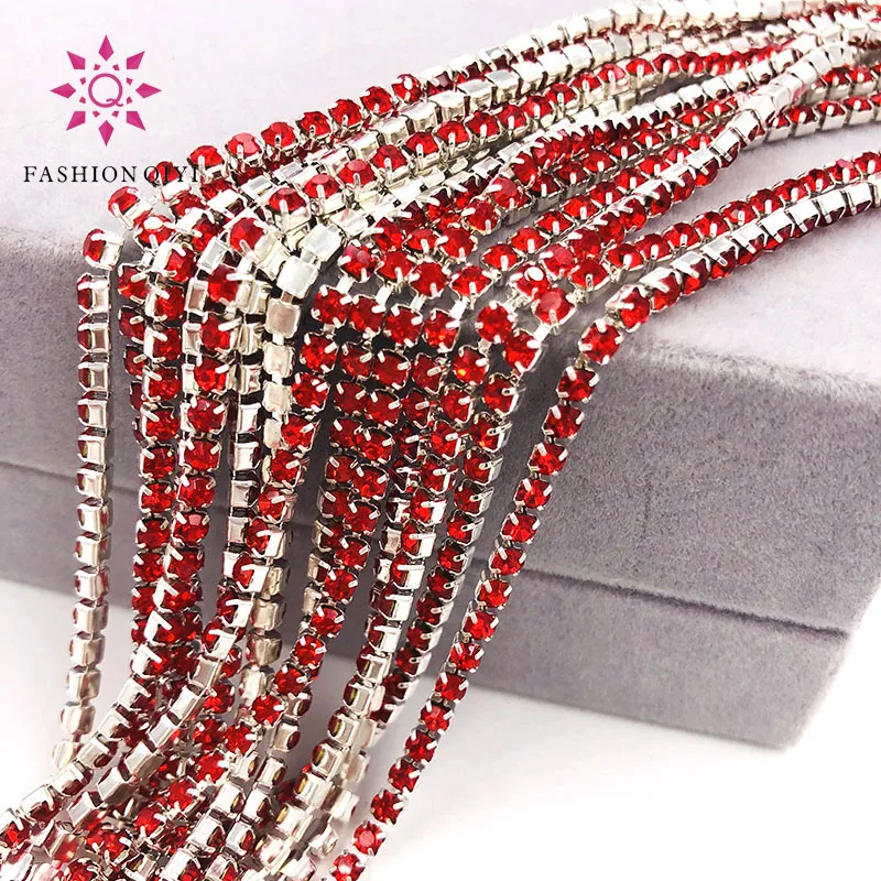 Doprava zdarma 5 yardov/taška Super svetlé šifrovanie Červená 2 mm-4 mm strieborná základná sklenená kamienok poháre
