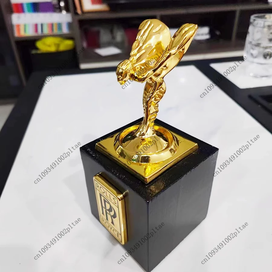 Duch loga extázy a logo B Logo Wings Decorácie High-end Light Luxury Home Obývacia izba Simple dekorácie