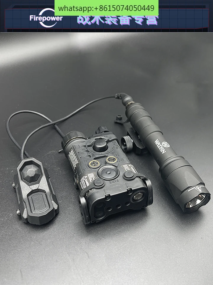 Duálny ovládací potkan Tail laser Indikátor Ngal laserová skrinka baterka M600 Plná funkcia