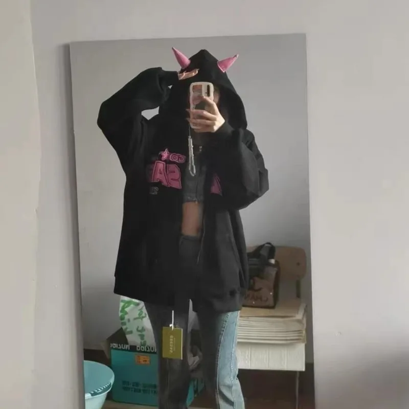 Dámska módna nálepka Devil Hoodie for Men Women College Štýl 90. rokov vinobranie čierne zips hore vonkajšie odevy yk2 goth hip hop top
