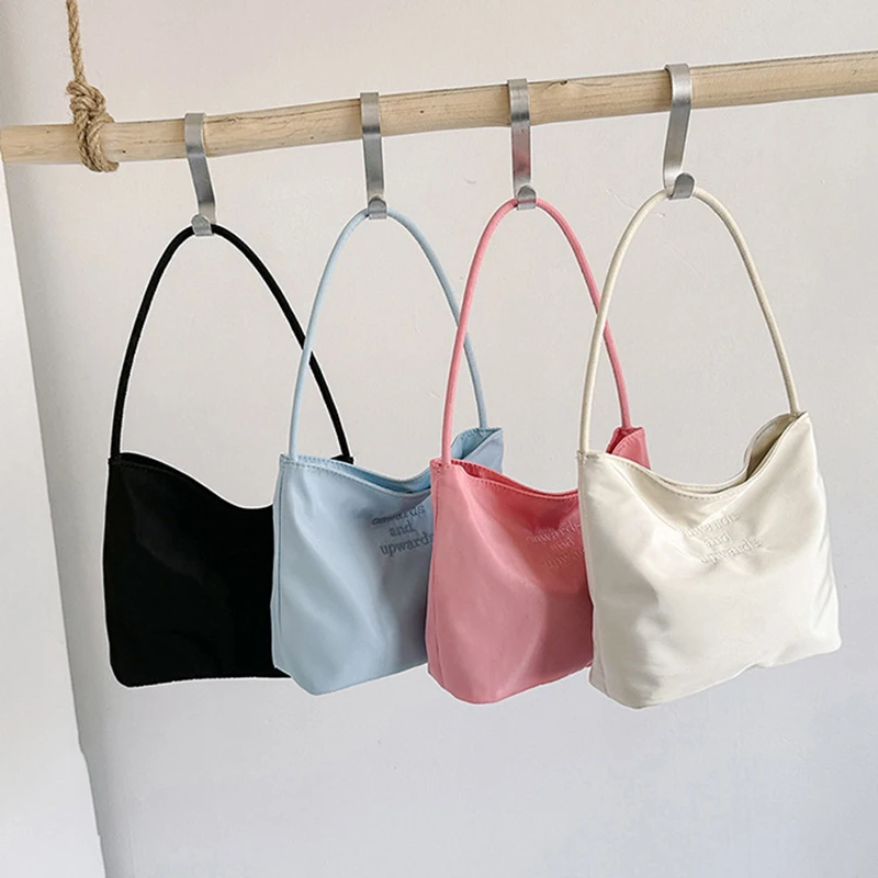 Dámska taška Nová nylonová módna mäkká taška na ramenné kabelky kabelky Luxusný dizajnér Small Tote Bag Opätovne použiteľné ekologické nákupné tašky
