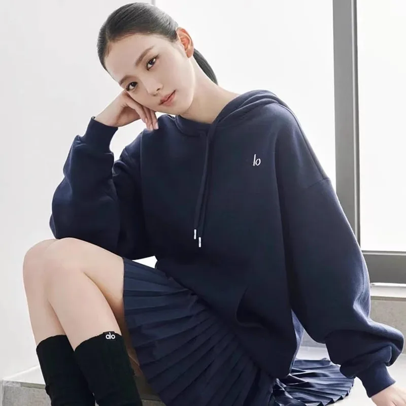 Dámska voľná a lenivá retro kapucňa 2025 Nová jeseň a zimná pravidelná pravidelná pullover príležitostná top
