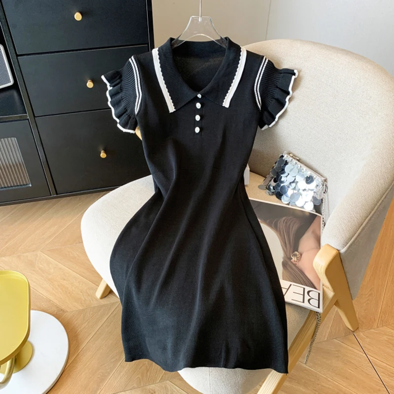 Dámske tlačidlá v štýle Krátke rukávy Knit Dress Contras Farebné pruhy Otočenie obojkov letné letné neformálne šaty stredne dĺžky
