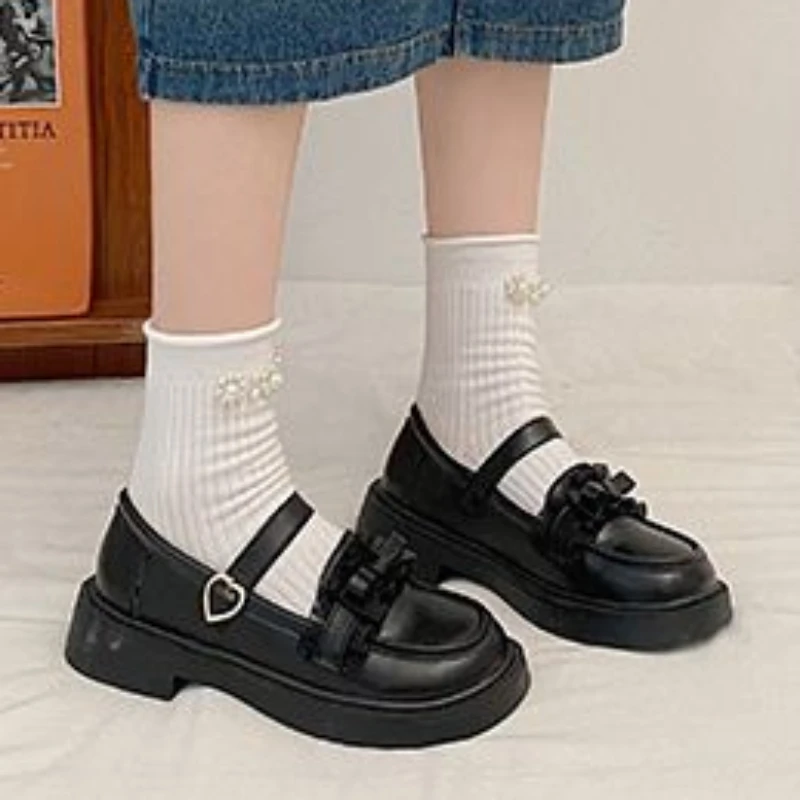 Dámske topánky 2024 HORKÝ PREDAJ ONE-LORD BUNE Dámske čerpadlá Jeseň Round Round Toe Solid Butterfly-uzol robustné päty Mary Jane Pumps