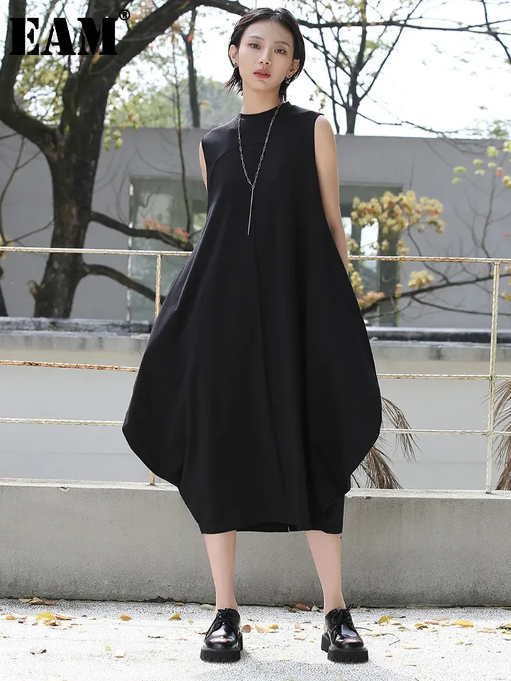 Eam Women Black Brief Shaped Dlhé elegantné šaty Nové okrúhle rukávy bez rukávov voľný módny príliv Spring leto 2025 1DF7978