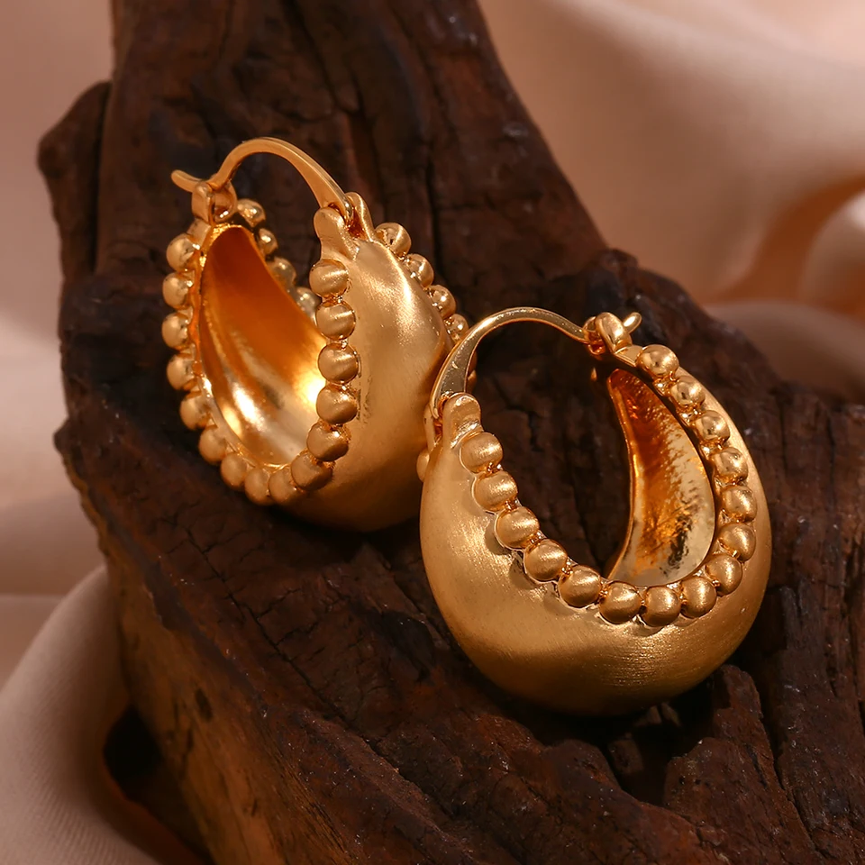 Ebbelle Oficiálny obchod z nehrdzavejúcej ocele Lacework Basket Matte Golden Hoop náušnice Vyhlásenie