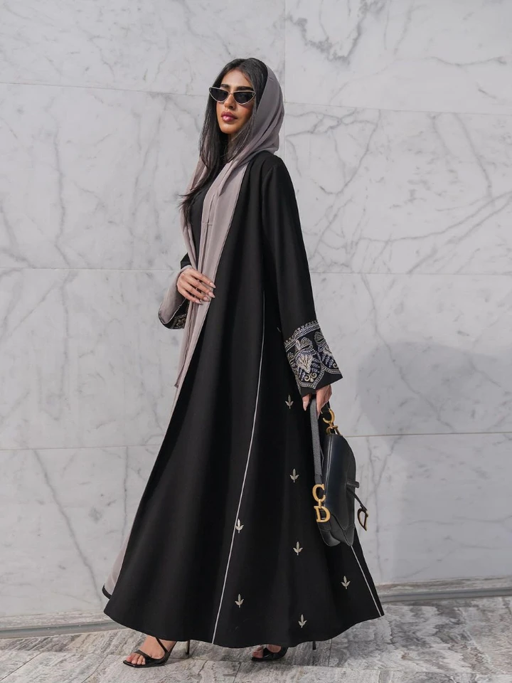 Eid moslim Abaya pre ženy výšivky svetových šiat bez šatky Dubaj Long Roup Maroko Abayas Kaftan nádherné jalabiya