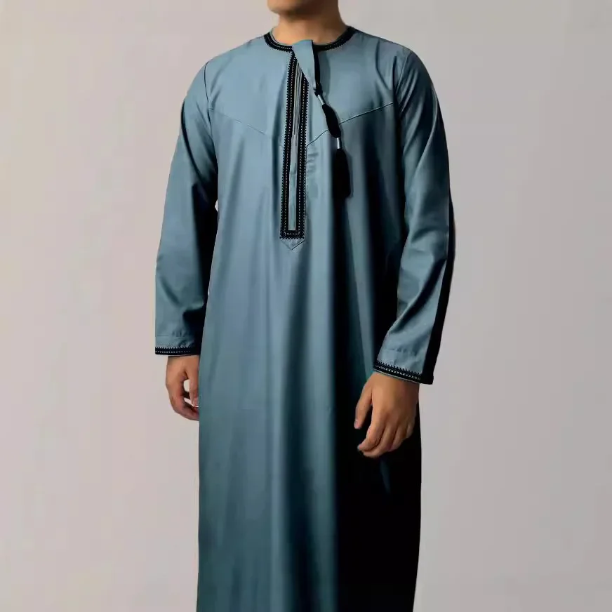 Eid ramadán Moslimovia Muži dlhý rúcho okrúhly krk Vyšívaný Omán Dubaj Arabský saudský muž Jubba Thobe Dospelí Abayas Islamský Kamis